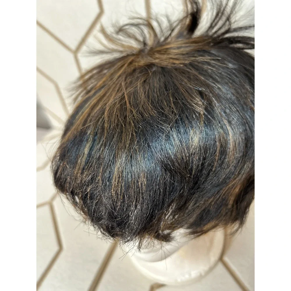 Bobbi Boss Midway Short Brown Highlight Wig Layered Synthetic Natural‎ Look